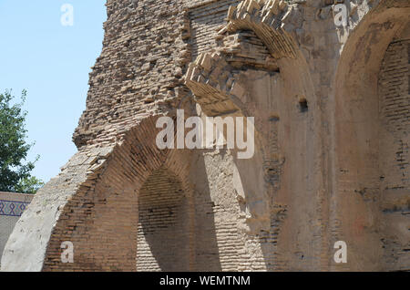 Il Gur-e Amir complesso in Samarcanda (Uzbekistan), meno noto rispetto al Registan, ma ancora un importante esempio di classica architettura islamica Foto Stock