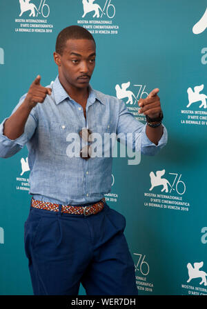 Venezia, Italia, 30 agosto 2019, Anthony Mackie al photocall per il film Seberg presso il 76° Festival del Cinema di Venezia, Sala Grande. Credito: Doreen Kennedy/Alamy Live News Foto Stock