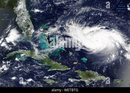 Uragano Dorian nel mare dei Caraibi a suo modo a noi il continente in agosto 2019 - Elementi di questa immagine fornita dalla NASA Foto Stock