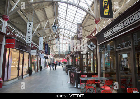 Windsor Royal Shopping; Londra, Inghilterra Foto Stock