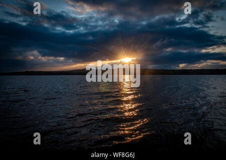 Tramonto da Lough Swilly, Manorcunningham, Letterkenny, County Donegal Foto Stock