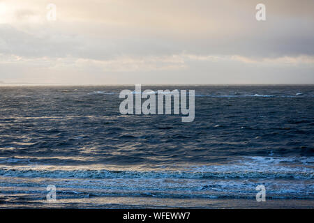 Norderney, Weststrand, Strand, Meer, Brandung, Wolken Foto Stock