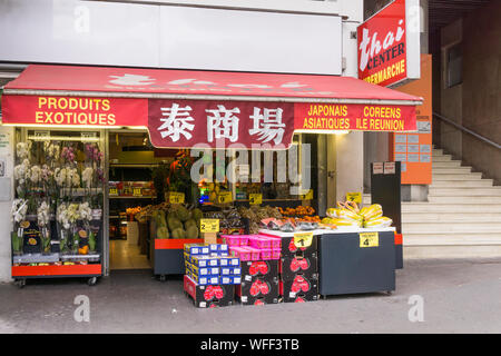 Paris Olympiades - comunità asiatica fruttivendolo nel XIII arrondissement di Parigi, in Francia, in Europa. Foto Stock