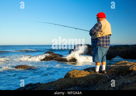 Surf, pesca Yachats parco statale, Oregon Foto Stock