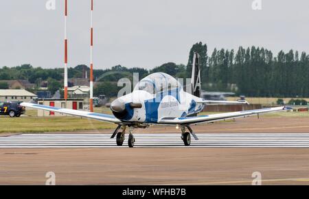 Hellenic Air Force Beechcraft T-6un texano II Demo team al 2019 Royal International Air Tattoo Foto Stock