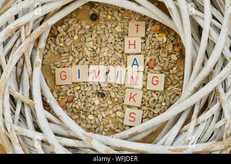 Attraversate le lettere di ringraziamento per i chicchi di mais Foto Stock