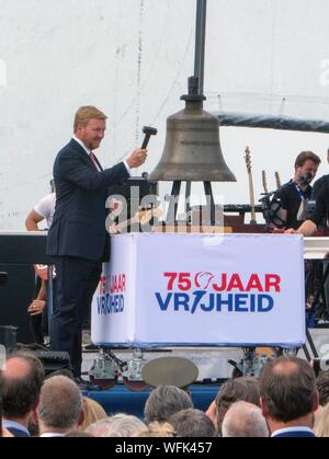 Terneuzen, Paesi Bassi. 31 Agosto, 2019. Re Willem-Alexander dei Paesi Bassi si apre a Terneuzen, il 31 agosto 2019, la celebrazione di inizio 75 anni di libertà nei Paesi Bassi viene prestata particolare attenzione alla liberazione dei Paesi Bassi meridionali e la battaglia del ScheldeCredit: Albert Ph van der Werf/Paesi Bassi OUT/point de vue OUT |/dpa/Alamy Live News Foto Stock