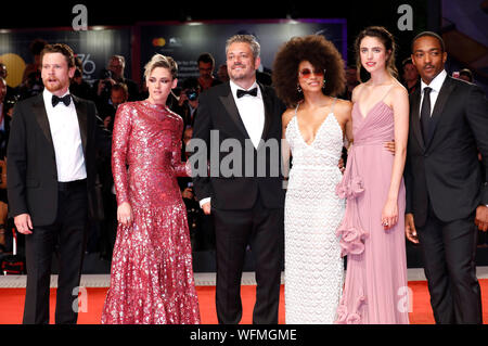 Jack O'Connell, Kristen Stewart, Benedetto Andrews, Zazie Beetz, Margaret Qualley e Anthony Mackie alla premiere di 'Seberg' alla Biennale di Venezia 2019/76th Venice International Film Festival presso il Palazzo del Cinema. Venezia, 30.08.2019 | Utilizzo di tutto il mondo Foto Stock