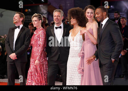 Jack O'Connell, Kristen Stewart, Benedetto Andrews, Zazie Beetz, Margaret Qualley e Anthony Mackie alla premiere di 'Seberg' alla Biennale di Venezia 2019/76th Venice International Film Festival presso il Palazzo del Cinema. Venezia, 30.08.2019 | Utilizzo di tutto il mondo Foto Stock