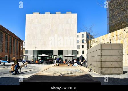 In Germania, in Baviera, Monaco di Baviera, Sankt Jakobs Platz, museo ebraico (Jüdisches Museum) Foto Stock