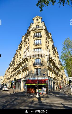 Francia, Parigi, edificio all'Avenue Daumesnil Foto Stock