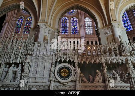 Francia, Eure et Loir, Chartres, la cattedrale di Notre Dame sono classificati come patrimonio mondiale dall'UNESCO, il coro, tour inizi del XVI secolo, antico orologio astronomico Foto Stock