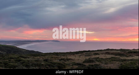 Tramonto sull'Oceano Pacifico, Point Reyes National Seashore, California settentrionale, Stati Uniti Foto Stock