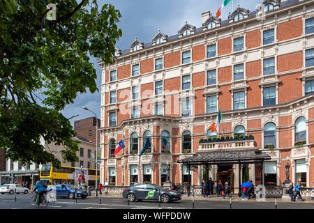 Irlanda, Dublino, St Stephen's Green, Shelbourne Hotel situato in un edificio storico Foto Stock