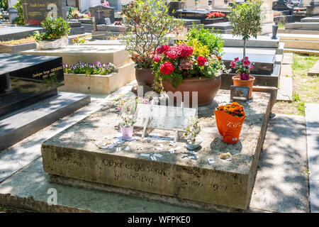 Francia, Parigi, cimitero di Montparnasse, tomba di Serge Gainsbourg Foto Stock