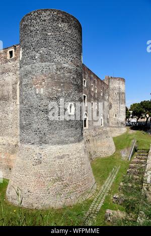 L'Italia, Sicilia, Catania, città barocca elencati come Patrimonio Mondiale dell'UNESCO, Castello Ursino (Castello Ursino) è un tredicesimo secolo edificio militare Foto Stock