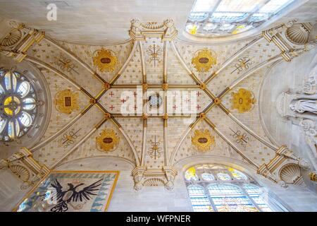 Francia, Oise, Chantilly, il castello di Chantilly, il museo del Conde, la cappella, il soffitto Foto Stock