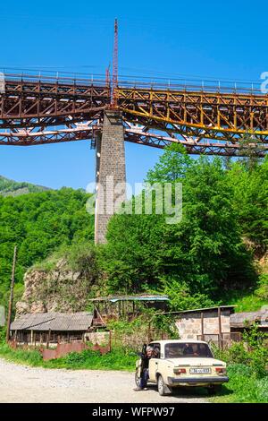 Armenia, regione di Lorri, Debed valley, ponte ferroviario olny costruito con i rivetti Foto Stock