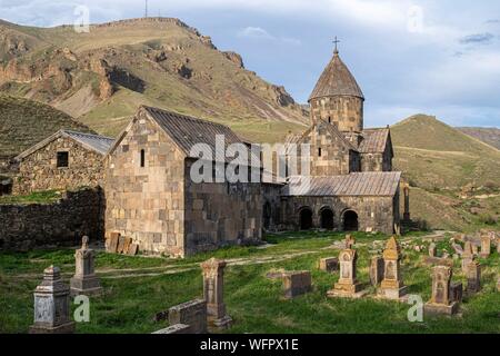 Armenia, regione di Syunik, Vaghatin, XI secolo il monastero Vorotnavank Foto Stock