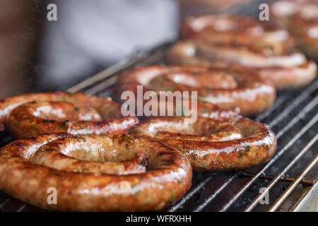 Grigliata di tailandese settentrionale salsicce piccanti close-up Foto Stock