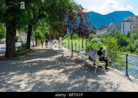 Passeggiando per il centro di TMerano, Passeggiata Lungo Passirio Foto Stock