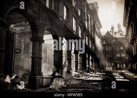 I resti della Cook Street Arcade seguendo un tedesco air raid durante il blitz su Liverpool tra agosto 1940 e gennaio 1942. Foto Stock