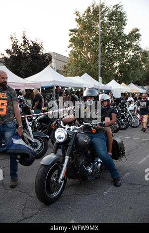 Bergamo, Italia - 24 agosto 2019: annuale festa del motociclo chiamato FESTA BIKERS, raccogliendo con vari tipi di spettacoli e mostra di motocicli di v Foto Stock