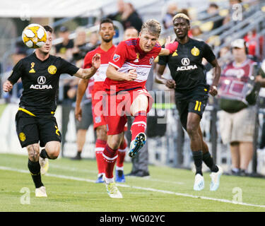 Columbus, Ohio, Stati Uniti d'America. Il 31 agosto, 2019. Chicago Fire centrocampista Bastian SCHWEINSTEIGER (31) gestisce la sfera contro Columbus Crew SC nel loro corrispondono a Mapfre Stadium. Credito: Brent Clark/Alamy Live News Foto Stock