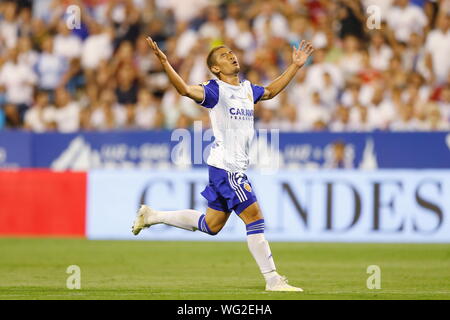 Saragozza, Spagna. Il 30 agosto, 2019. Shinji Kagawa (Zaragoza) Calcio/Calcetto : Kagawa rammarico dopo miss possibilità nel corso di spagnolo "La Liga SmartBank' match tra il Real Zaragoza 1-0 Elche CF al Estadio de La Romareda di Saragozza in Spagna . Credito: Mutsu Kawamori/AFLO/Alamy Live News Foto Stock