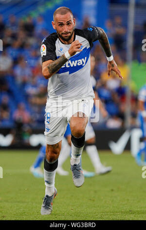 Getafe, Spagna. 31 Agosto, 2019. Aleix Vidal del Deportivo Alaves in azione durante la Liga match tra Getafe CF e Deportivo Alaves al Colosseo Alfonso Perez.(punteggio finale: Getafe CF 1-1 Deportivo Alaves) Credito: SOPA Immagini limitata/Alamy Live News Foto Stock