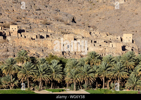 Oman Ghool village e culture all'inizio di Wadi Nakhr e Wadi Ghool nella regione di Dhakiliya Oman Foto Stock