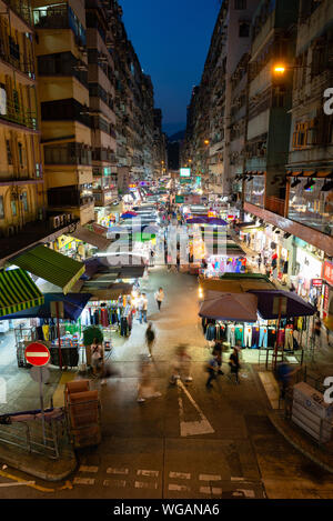 Notte sul mercato Fa Yuen Street, Mong Kok Foto Stock