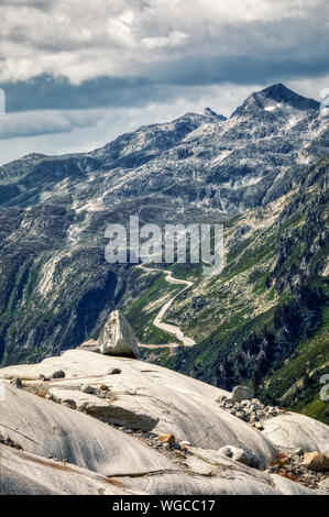 Panorama della fusione del ghiacciaio del Rodano nelle alpi svizzere, Svizzera Foto Stock