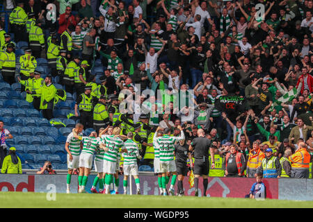 Ibrox Stadium, Glasgow. 1 settembre 2019. Celtic percorsa da rangers home terra, Ibrox, a giocare nella prima impresa precedente derby scozzese della stagione calcistica davanti a una folla di massimo. Credito: Findlay/Alamy Live News Foto Stock