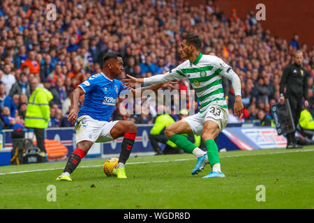 Ibrox Stadium, Glasgow. 1 settembre 2019. Celtic percorsa da rangers home terra, Ibrox, a giocare nella prima impresa precedente derby scozzese della stagione calcistica davanti a una folla di massimo. Credito: Findlay/Alamy Live News Foto Stock