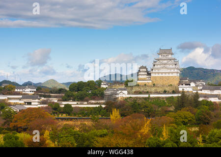 Himeji, Giappone presso il castello di Himeji nella stagione autunnale. Foto Stock