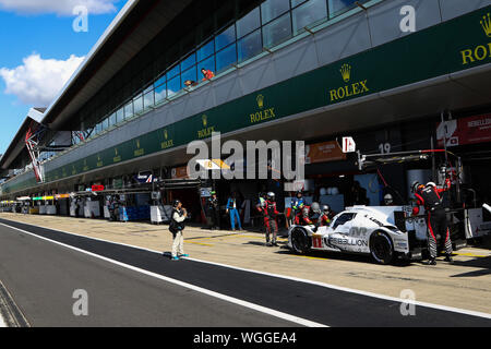 Silverstone, UK. 01 Sep, 2019. Pitstop per Rebellion Racing ribellione R13 pilotato da Bruno Senna, Gustavo Menezes & Norman Nato durante il FIA World Endurance Championship sul circuito di Silverstone, Silverstone, in Inghilterra il 1 settembre 2019. Foto di Jurek Biegus. Credit: UK Sports Pics Ltd/Alamy Live News Foto Stock