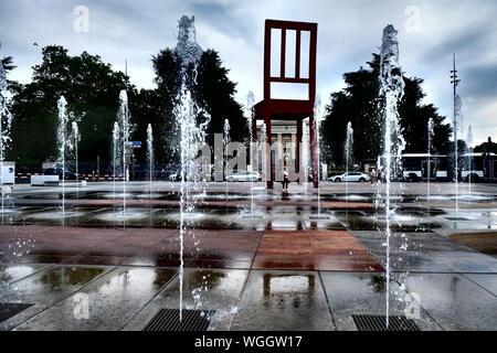 Sedia rotta monumento Ginevra Foto Stock