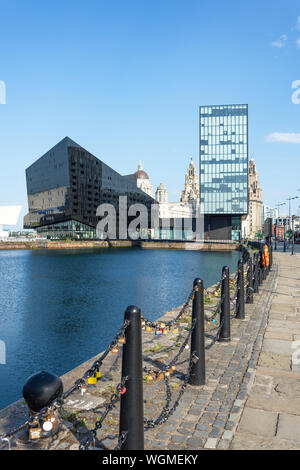 L'isola di Mann edifici, Canning Dock Liverpool Waterfront, Liverpool, Merseyside England, Regno Unito Foto Stock