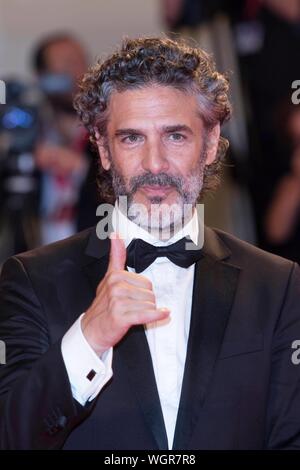 Venezia, Italia. Il 1° settembre 2019. Leonardo Sbaraglia assiste la premiere del 'Wasp Rete' durante il 76° Festival del Cinema di Venezia al Palazzo del Cinema al Lido di Venezia, Italia, il 01 settembre 2019. | Utilizzo di credito in tutto il mondo: dpa picture alliance/Alamy Live News Foto Stock