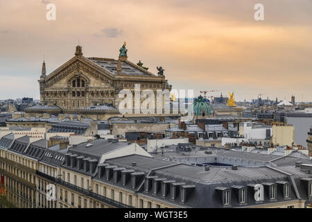 Parigi Francia vista aerea dello skyline della città ad opera di Parigi Foto Stock