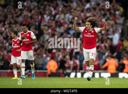 Londra, Regno Unito. 1 Sep, 2019. Arsenale di Matteo Guendouzi celebra del team obiettivo durante la Premier League inglese North London Derby match tra di Arsenal e Tottenham Hotspur all'Emirates Stadium di Londra, Gran Bretagna il 7 settembre 1, 2019. Credito: Han Yan/Xinhua/Alamy Live News Foto Stock