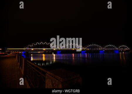 Il ponte ferroviario di riga a riga, Lettonia Foto Stock