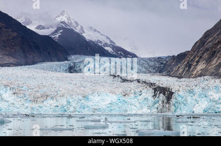 Mc Bride ghiacciaio, il Parco Nazionale di Glacier Bay, Alaska. Foto Stock