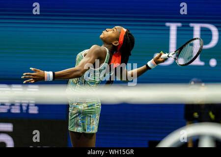 Settembre 1st, 2019, New York: Coco Gauff degli Stati Uniti competere nel terzo round del 2019 US Open di Tennis. Credito: Paolo J Sutton/NCP/AFLO/Alamy Live News Foto Stock