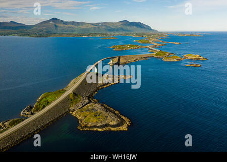 Fotografie aeree della Atlantic Road in Norvegia Foto Stock