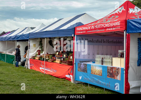 Stand commerciali e punti vendita alimentari a Chatsworth House Country Fair 2019,Peak District,Derbyshire.England Regno Unito Foto Stock