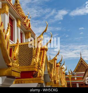 Wat Ratchanatdaram, tempio buddista (wat) a Bangkok, in Thailandia Foto Stock