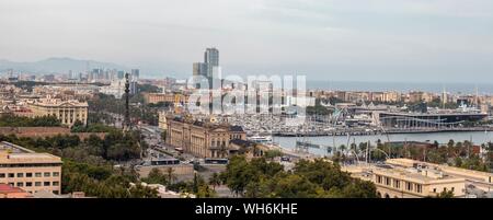 Immagine panoramica di Barcellona Port Vell e Drassanes square Foto Stock