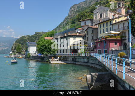 Vello, Italia - 30 Luglio 2019: il villaggio di Vello sul lago d'Iseo in Italia Foto Stock